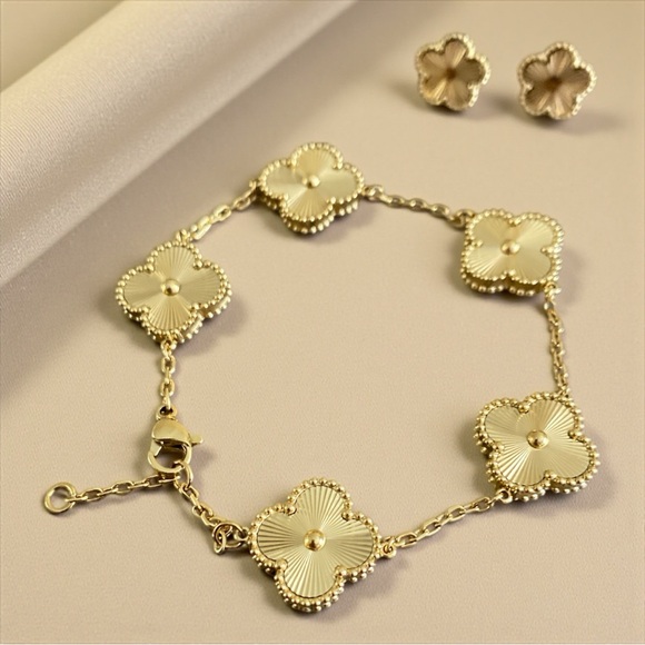 Jewelry - Elegant Gold Flower Bracelet and Earring Set